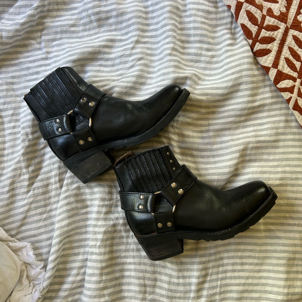 Whiskey Bootie
